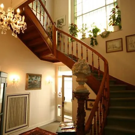 Am Hohenzollernplatz Hotel Bonn
