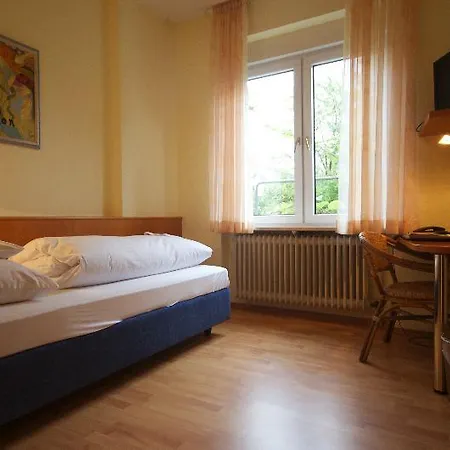 Am Hohenzollernplatz 3* Bonn