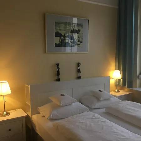 Am Hohenzollernplatz Hotel 3*