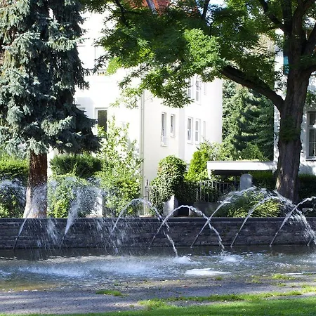 Am Hohenzollernplatz
